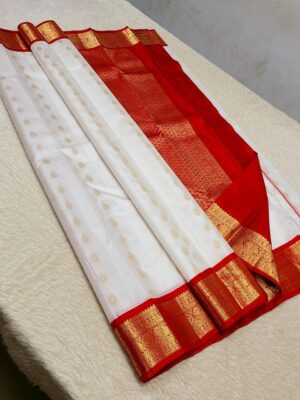PURE  KANCHIPURAM KORVAI PATTERN SMALL BORDER SILK SAREES - White